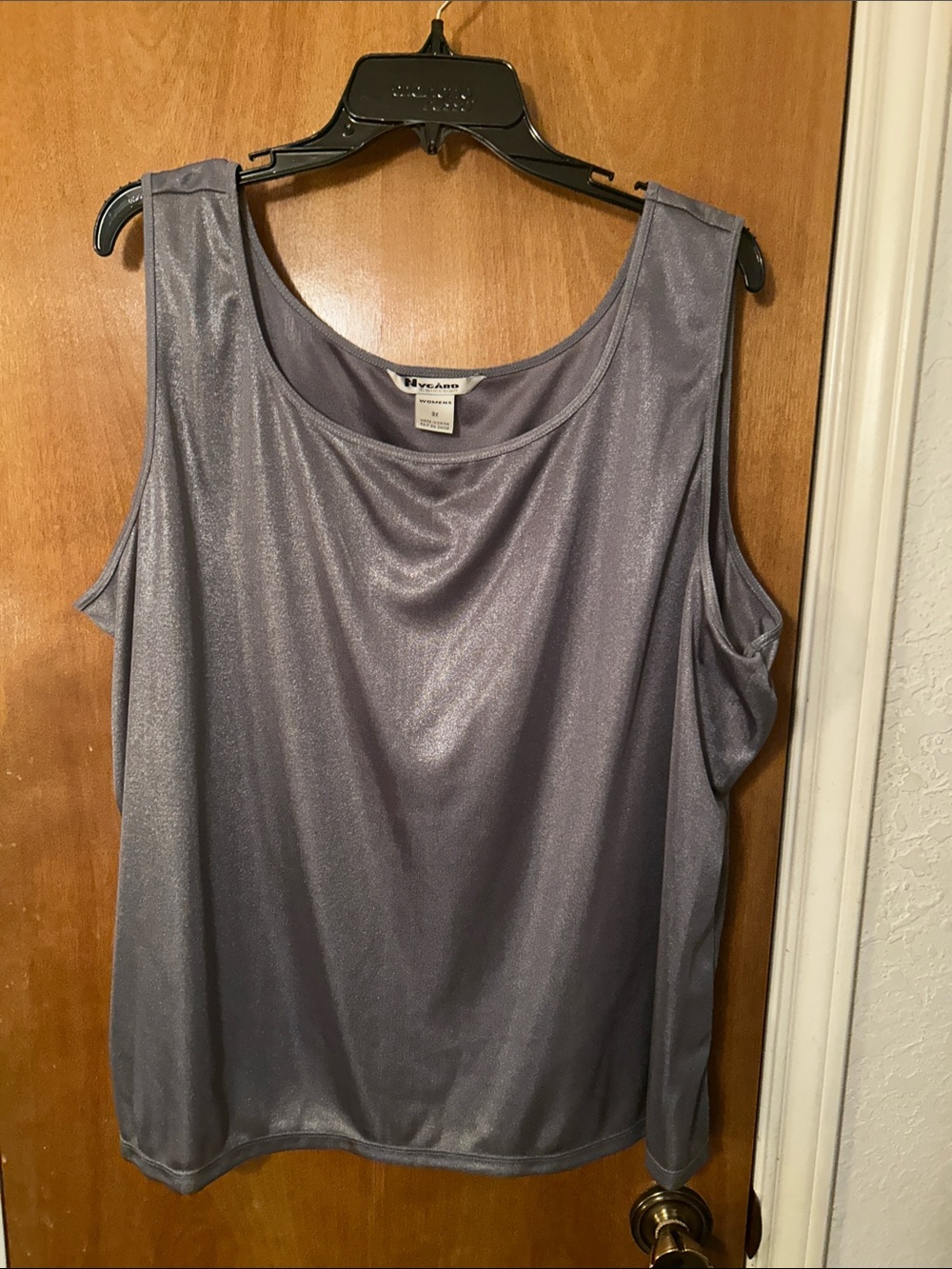 Women's Shimmer Tank Top in Silver Gray. Like new. 3X Nygard